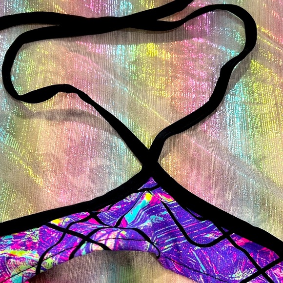 New Keyhole Rave Top - Picture 7 of 8